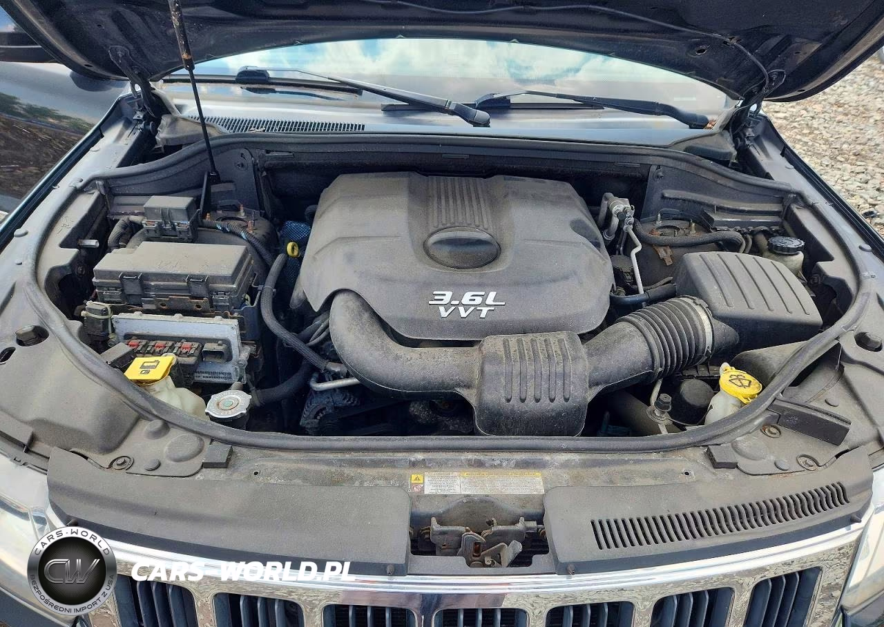 2013 Jeep Grand Cherokee Laredo VIN:1C4RJFAG5DC537292 - 12
