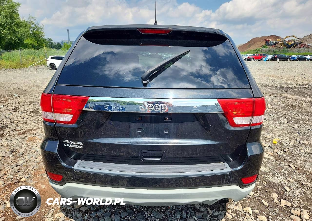 2013 Jeep Grand Cherokee Laredo VIN:1C4RJFAG5DC537292 - 6