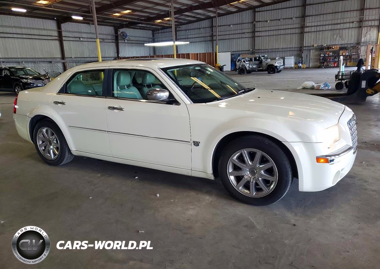 2007 Chrysler 300C VIN:2C3LA63HX7H765631 - 4