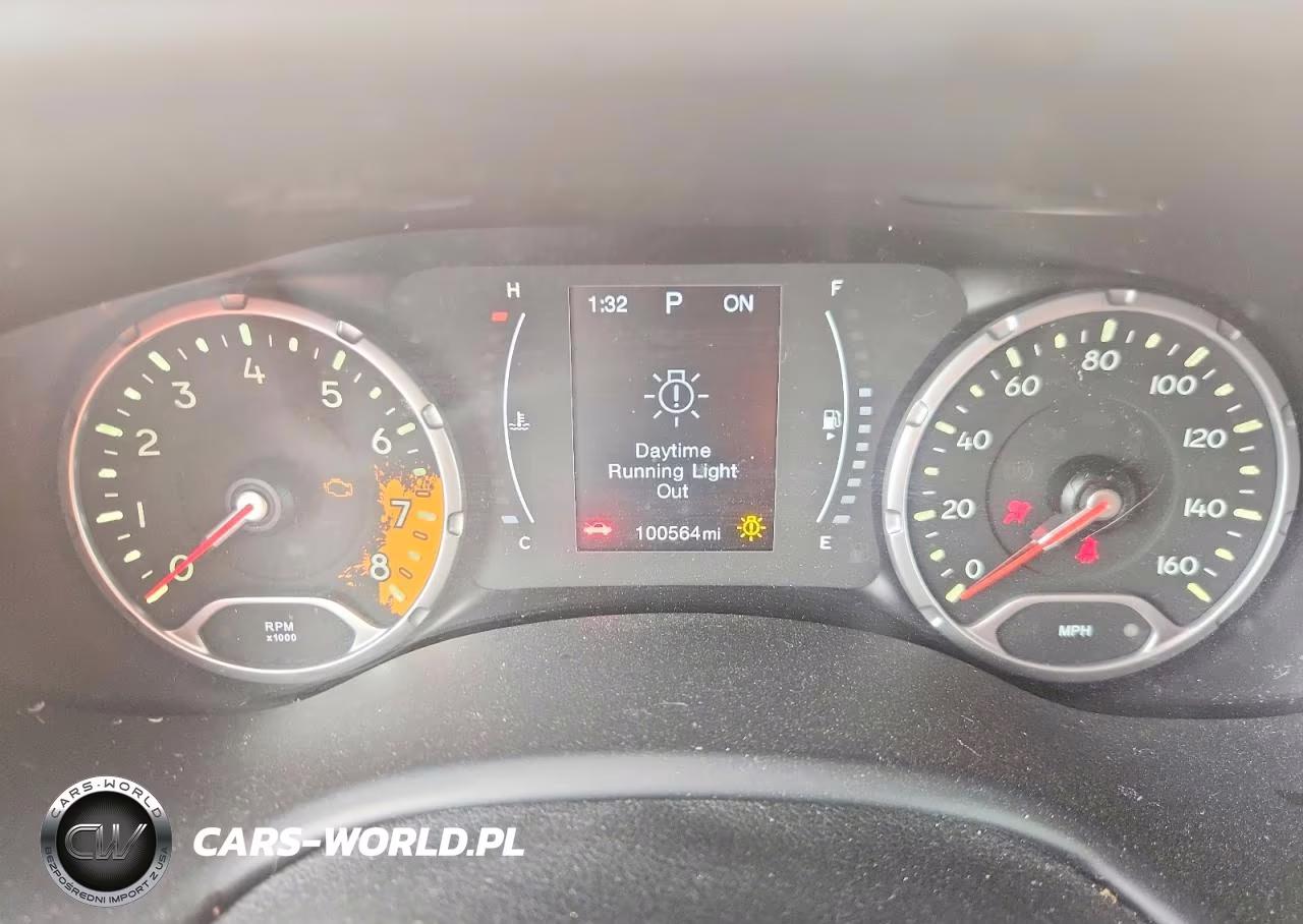 2017 Jeep Renegade Latitude VIN:ZACCJBBB0HPG06425 - 9