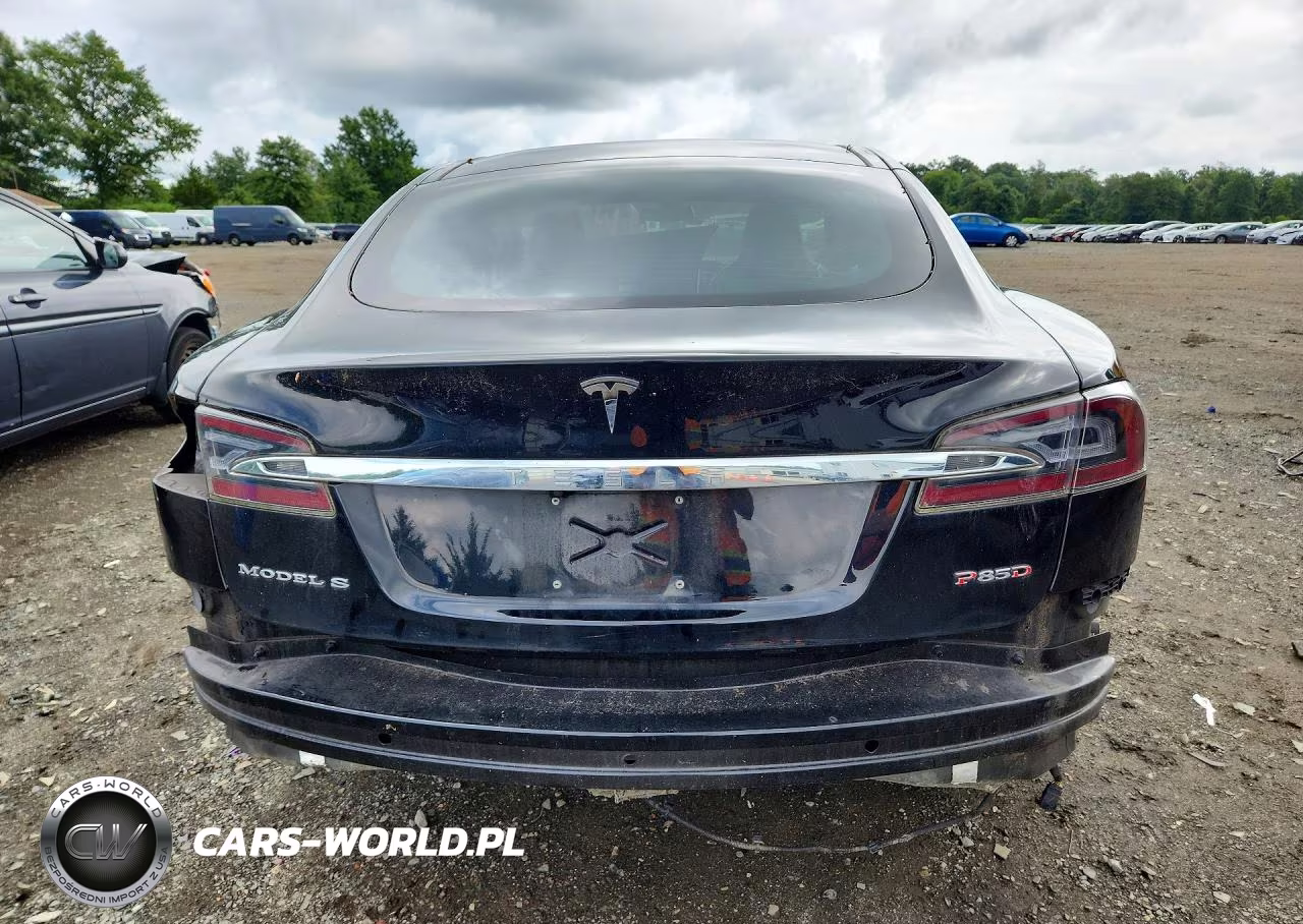 2014 Tesla Model S VIN:5YJSA1H27EFP66110 - 6