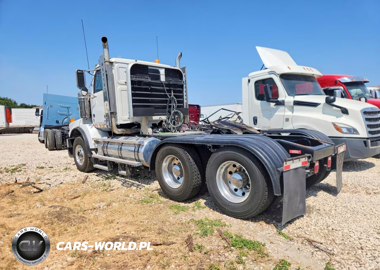 2022 Western Star 4900 Semi Truck VIN:5KJJALD13NPNM6704 - 2