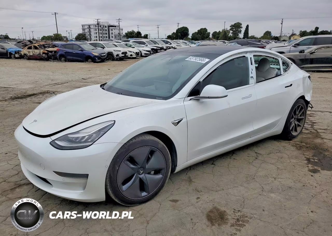 2020 Tesla Model 3 – zdjęcie 1 z 13