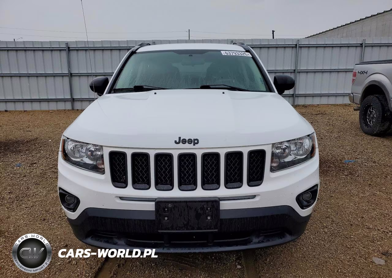 2015 Jeep Compass Sport VIN:1C4NJDBB1FD323984 - 5