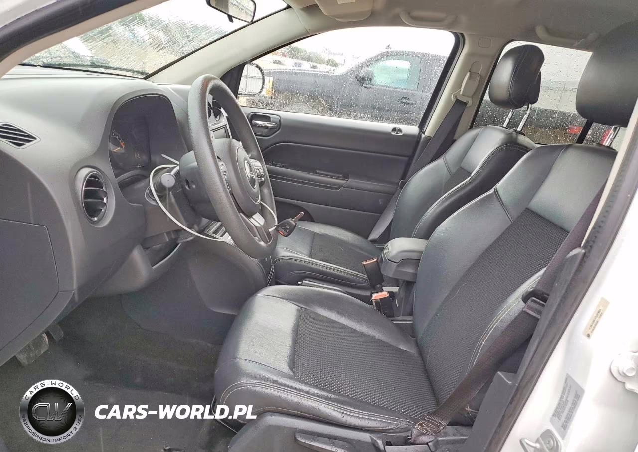 2015 Jeep Compass Sport VIN:1C4NJDBB1FD323984 - 7