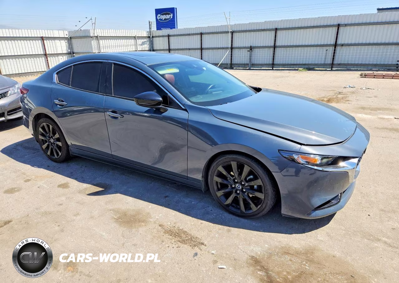 2023 Mazda 3 Preferred VIN:3MZBPACM4PM370493 - 4