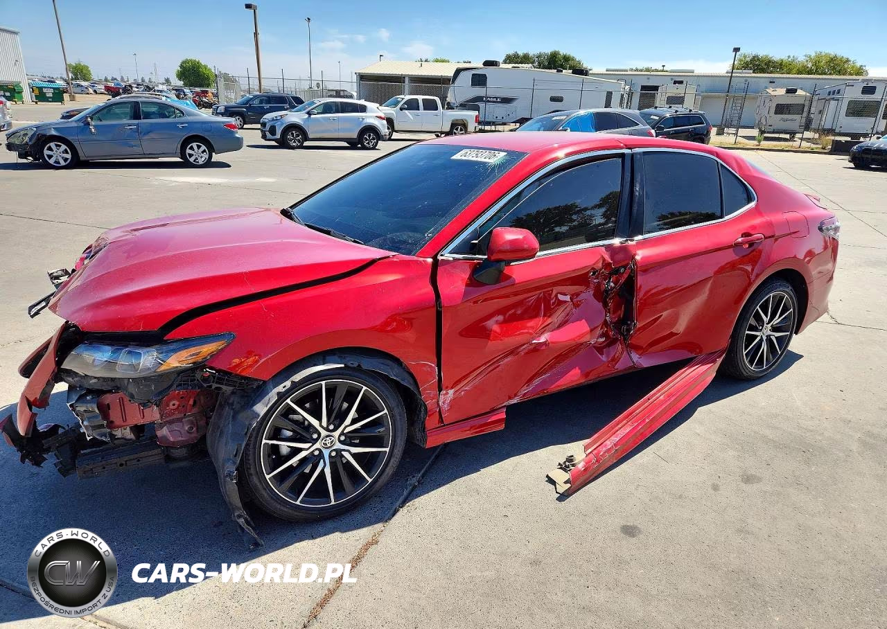 2024 Toyota Camry Se – zdjęcie 1 z 13