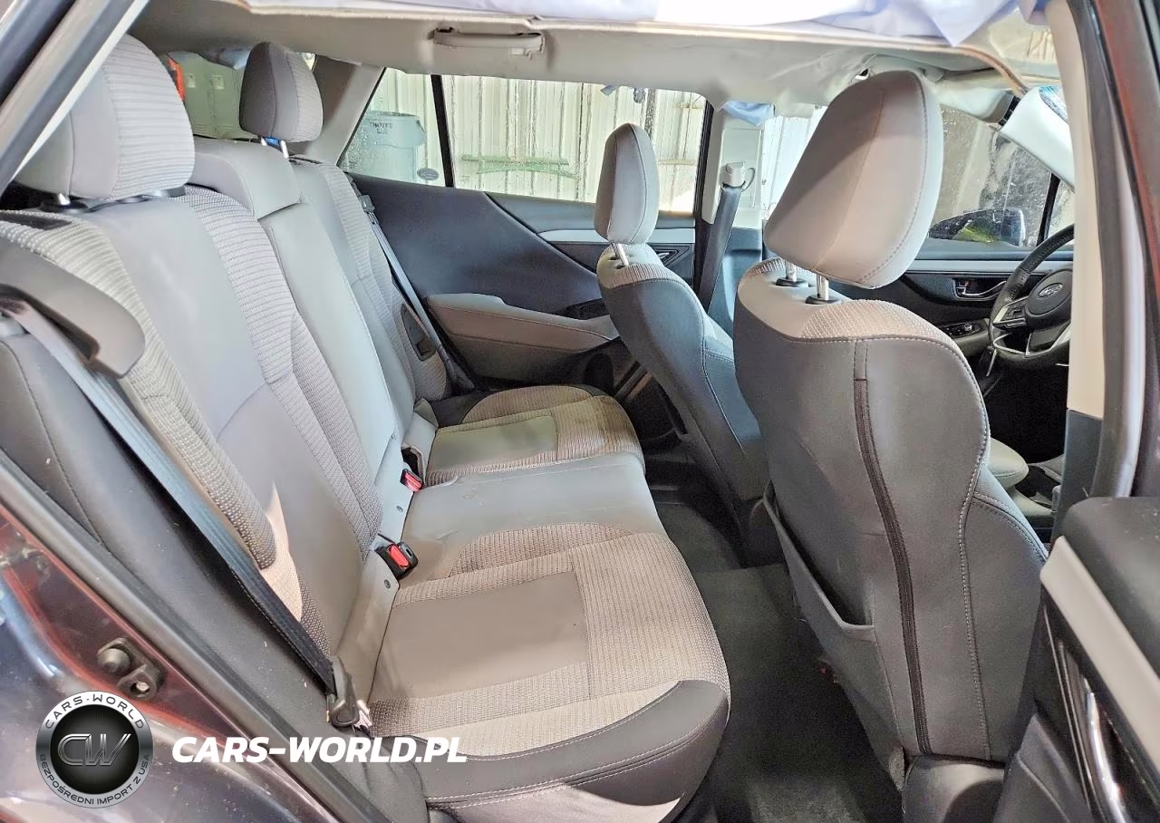 2020 Subaru Outback Premium VIN:4S4BTAEC8L3183025 - 10