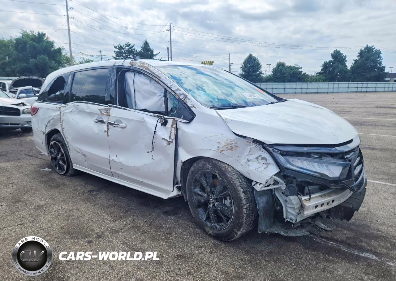 2023 Honda Odyssey Sport-L VIN:5FNRL6H76PB004052 - 4