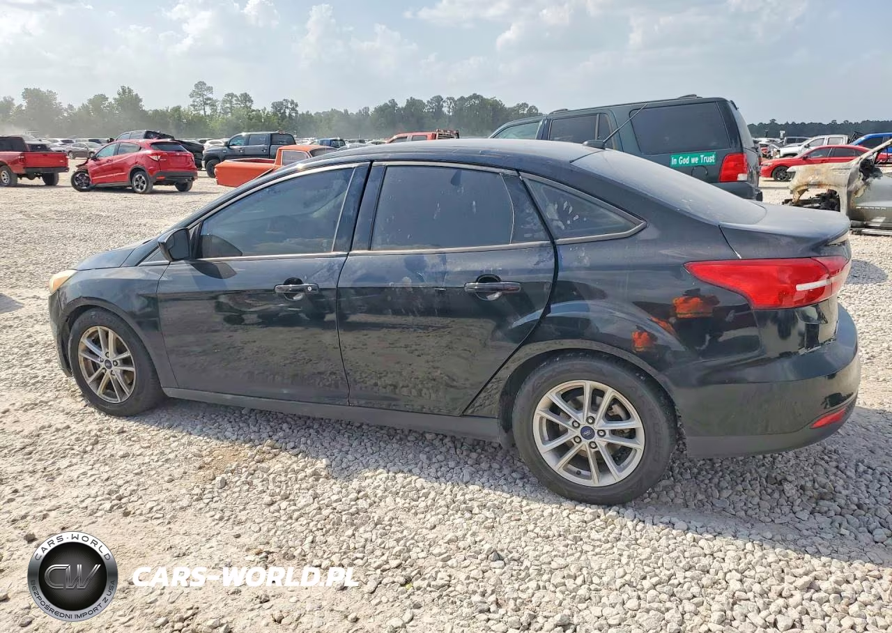 2018 Ford Focus Se VIN:1FADP3FE7JL243862 - 2