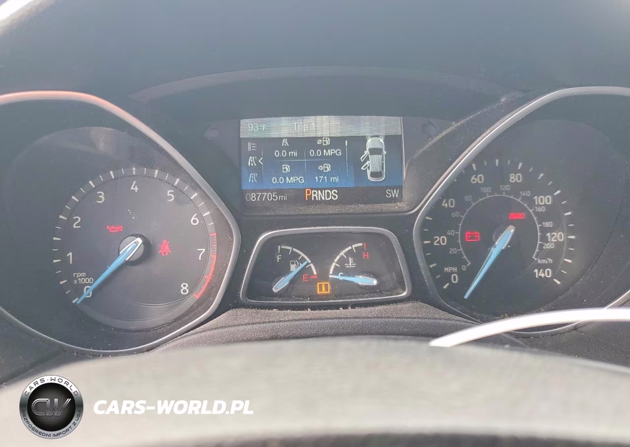 2018 Ford Focus Se VIN:1FADP3FE7JL243862 - 9
