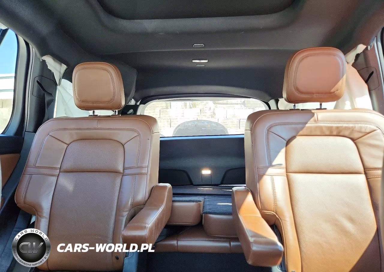 2022 Lincoln Aviator Reserve VIN:5LM5J7XC7NGL07992 - 10