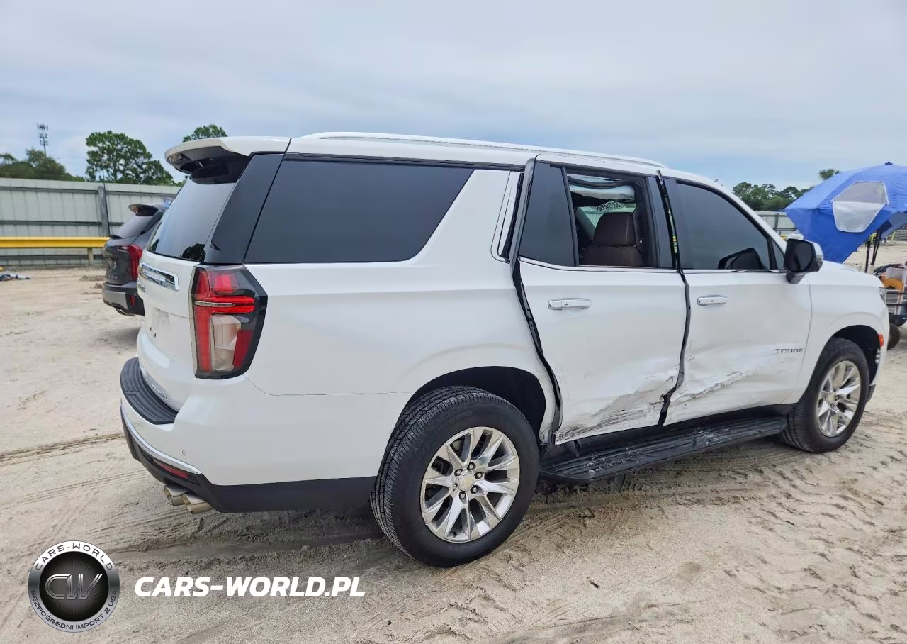 2022 Chevrolet Tahoe C1500 Premier VIN:1GNSCSKD0NR129622 - 3