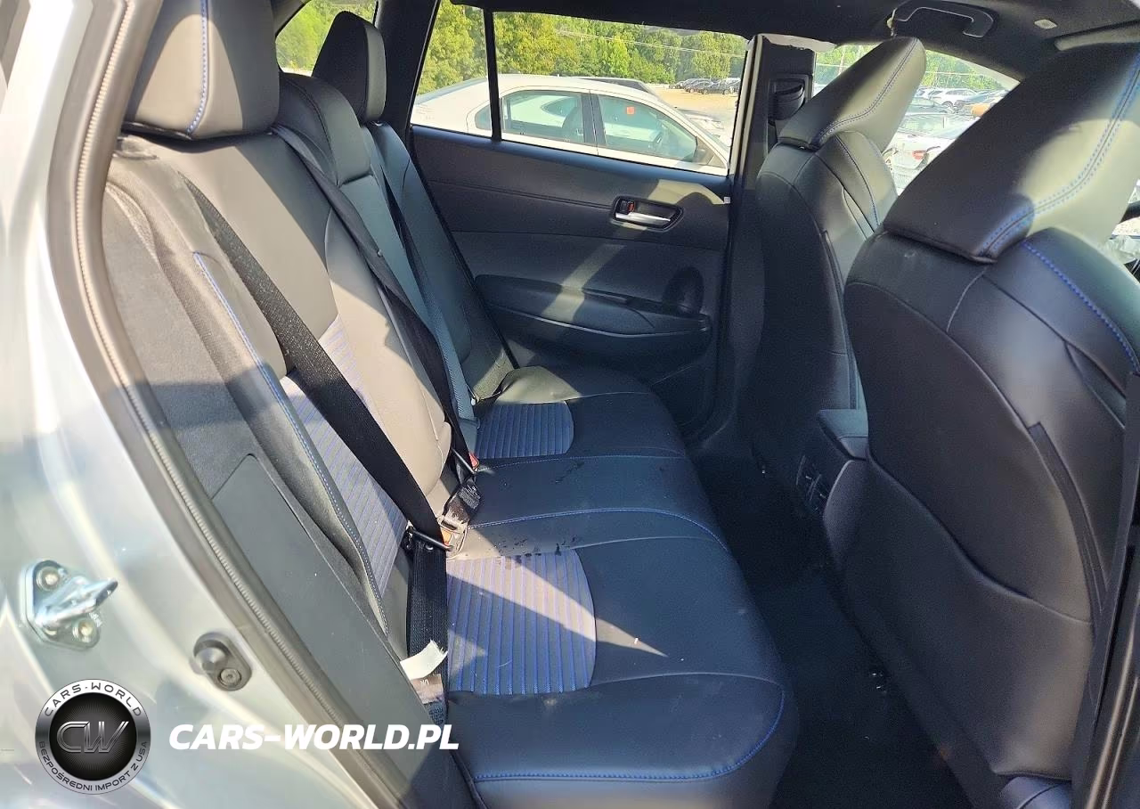 2025 Toyota Corolla Cross Hybrid Xse VIN:7MUFBABG5SV064674 - 11