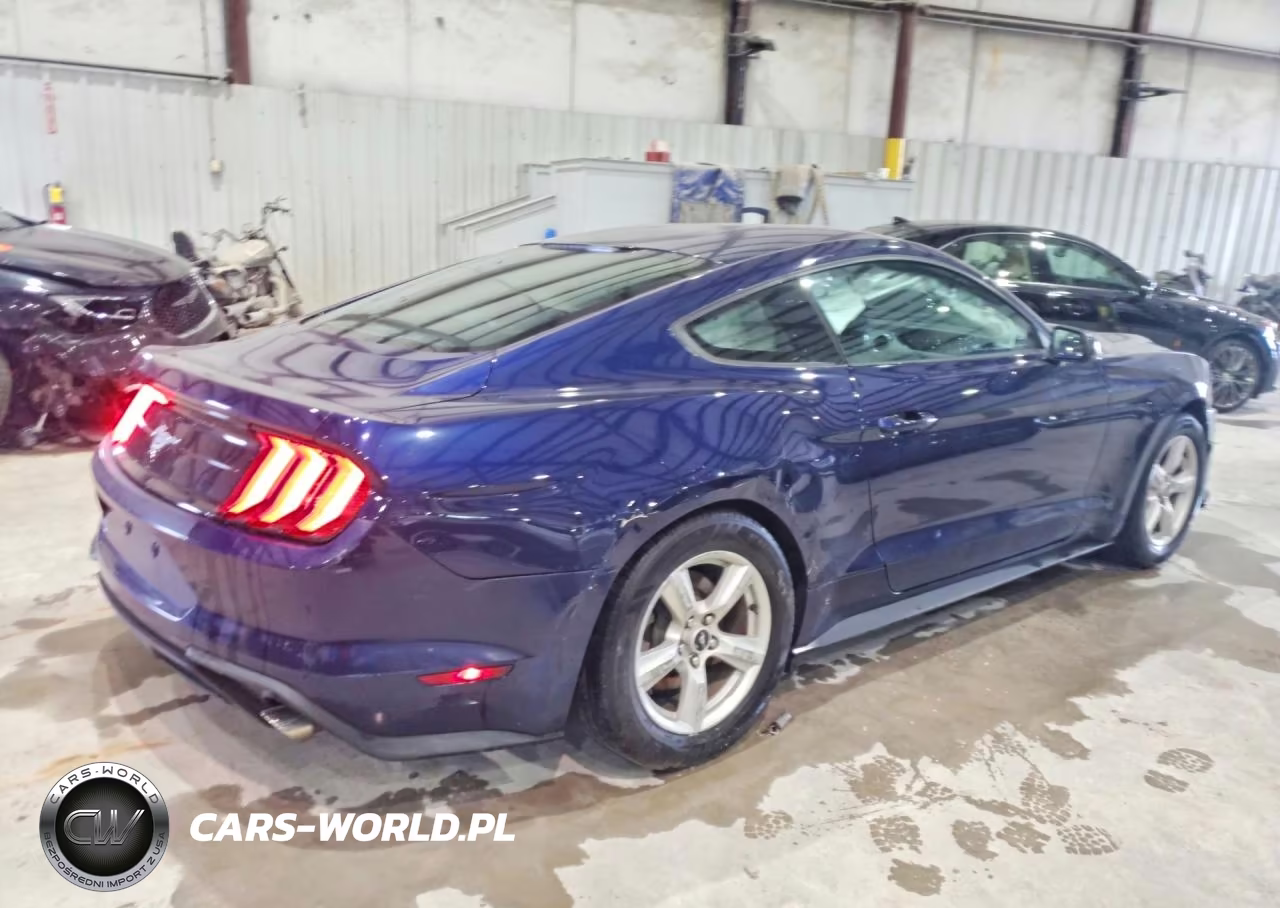 2018 Ford Mustang VIN:1FA6P8TH8J5120306 - 3