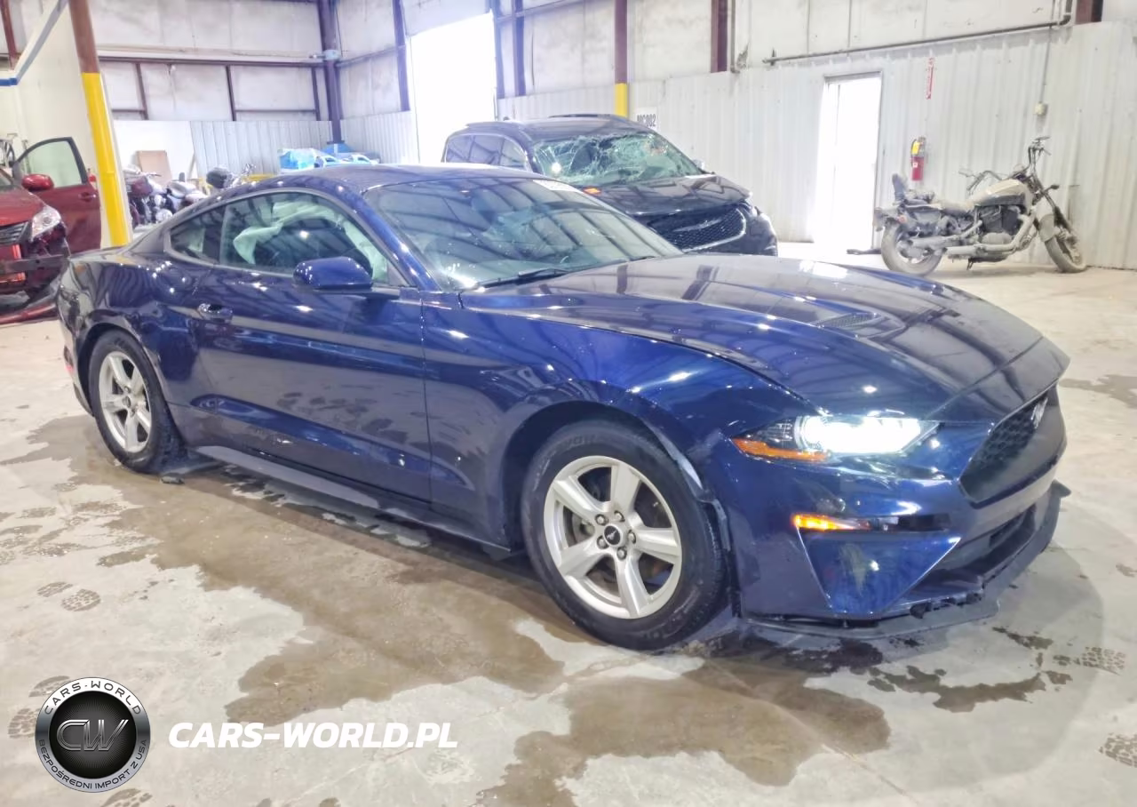 2018 Ford Mustang VIN:1FA6P8TH8J5120306 - 4