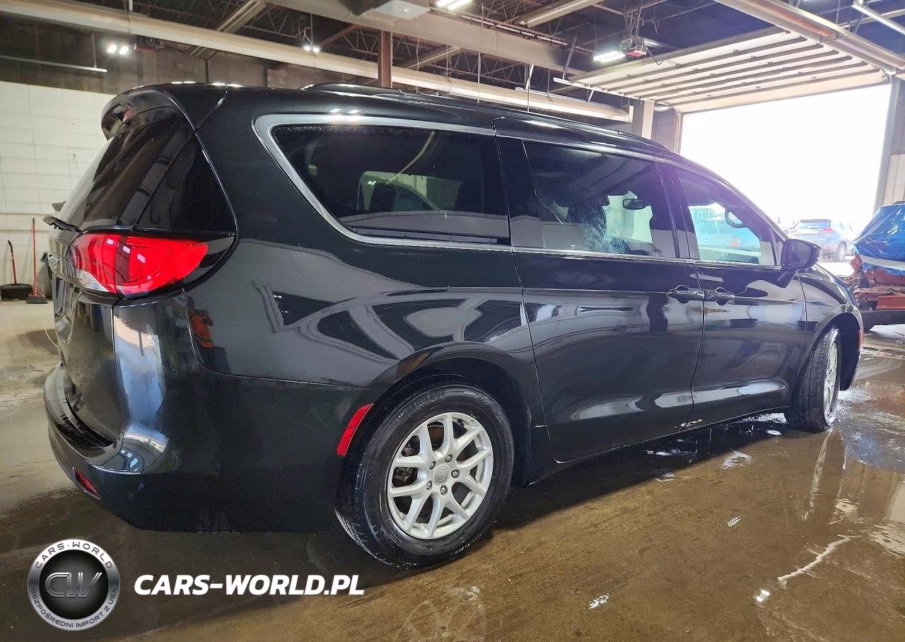 2020 Chrysler Voyager Lxi VIN:2C4RC1DG9LR187261 - 3