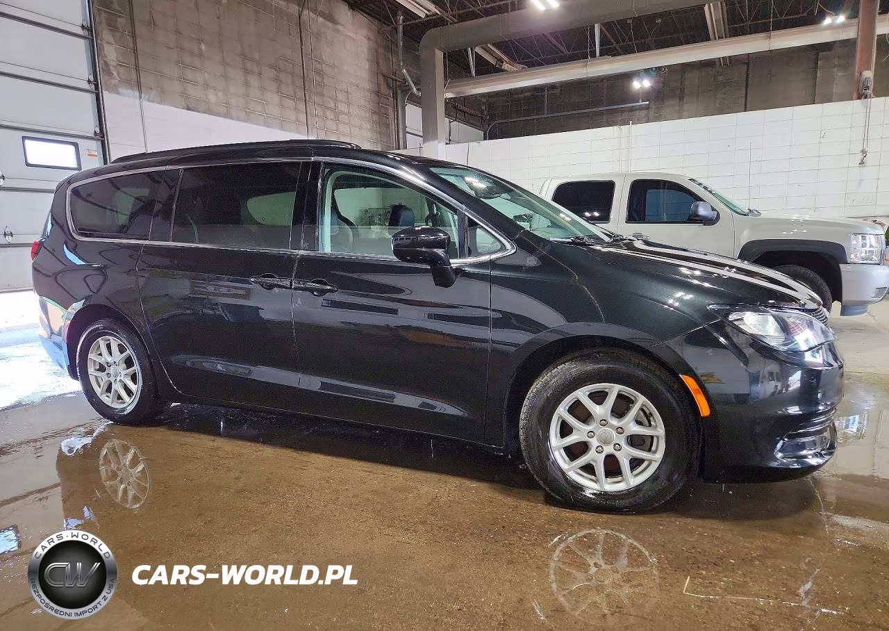 2020 Chrysler Voyager Lxi VIN:2C4RC1DG9LR187261 - 4