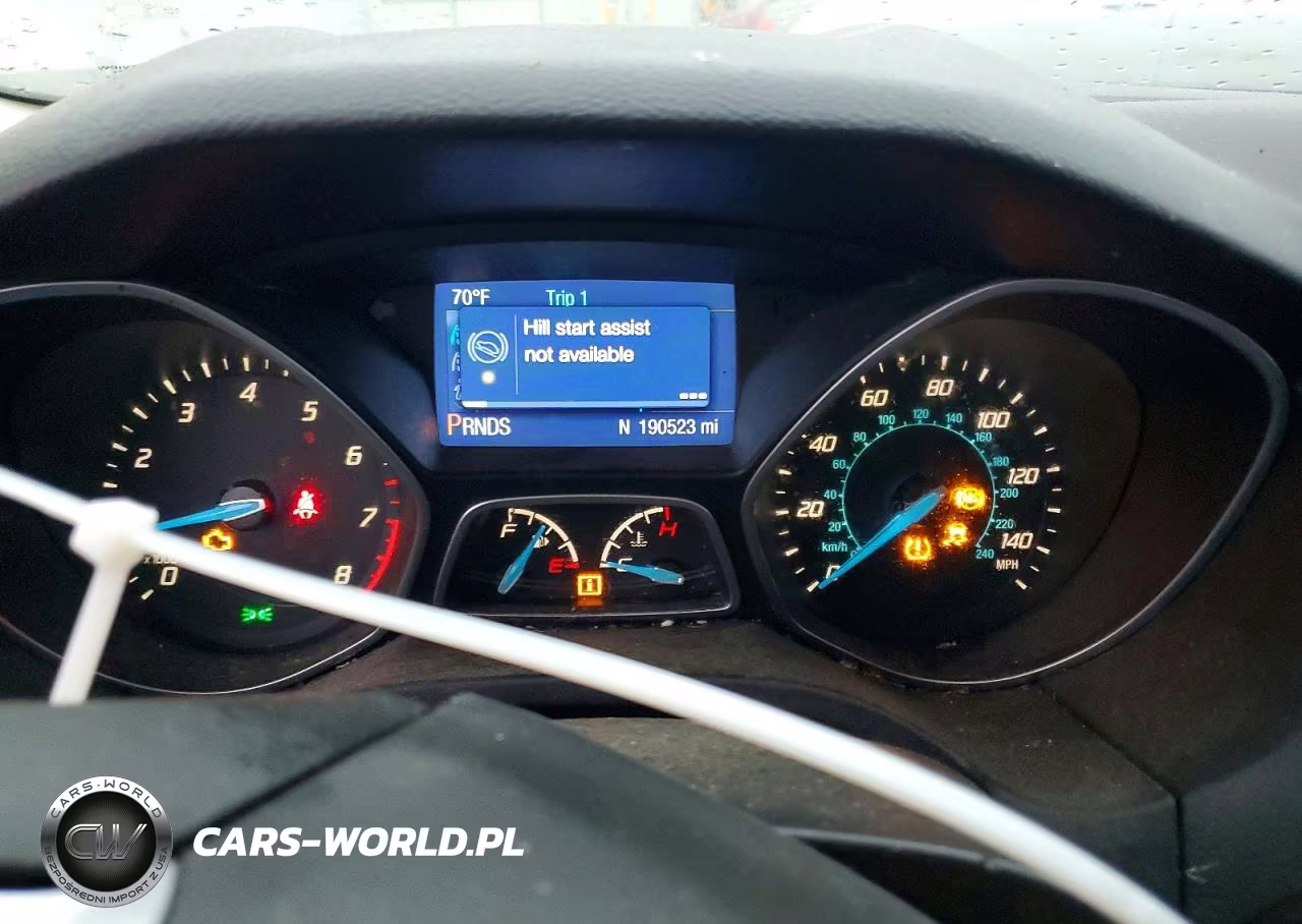 2014 Ford Focus Se VIN:1FADP3F23EL166760 - 9