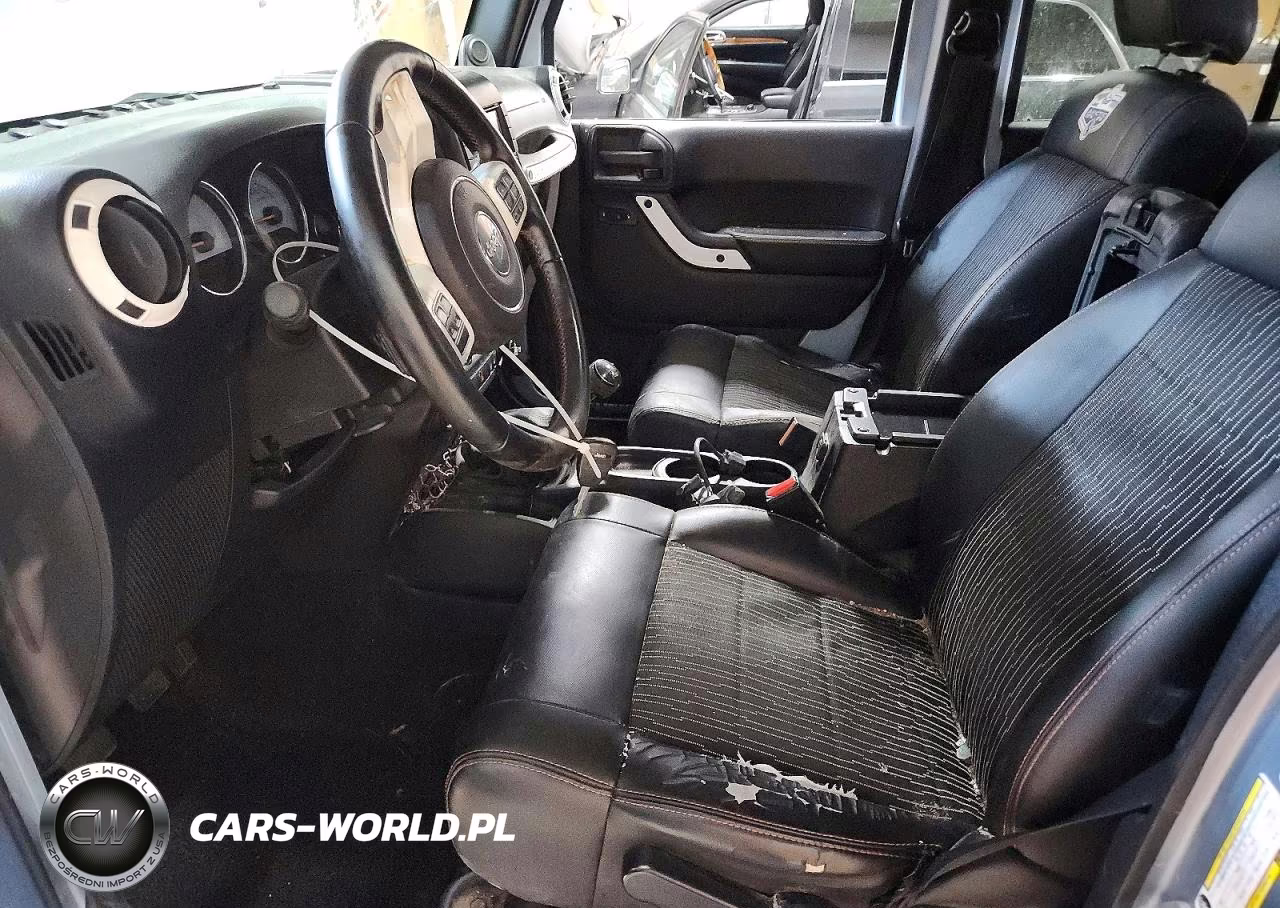 2012 Jeep Wrangler Unlimited Sahara VIN:1C4BJWEG3CL148533 - 7