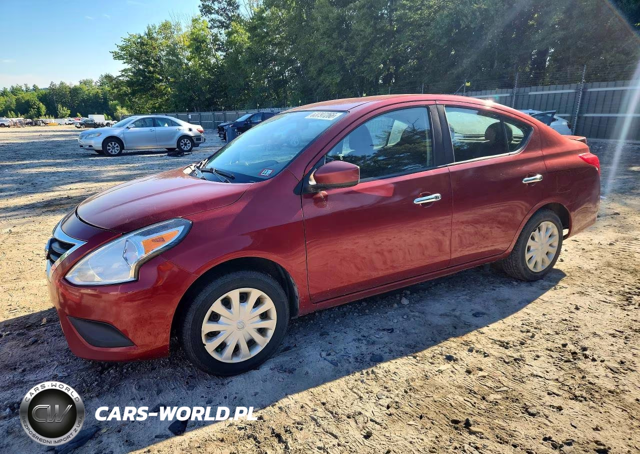 2018 Nissan Versa Sv