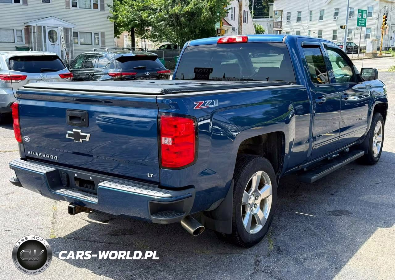 2017 Chevrolet Silverado K1500 Lt VIN:1GCVKREC8HZ243781 - 3