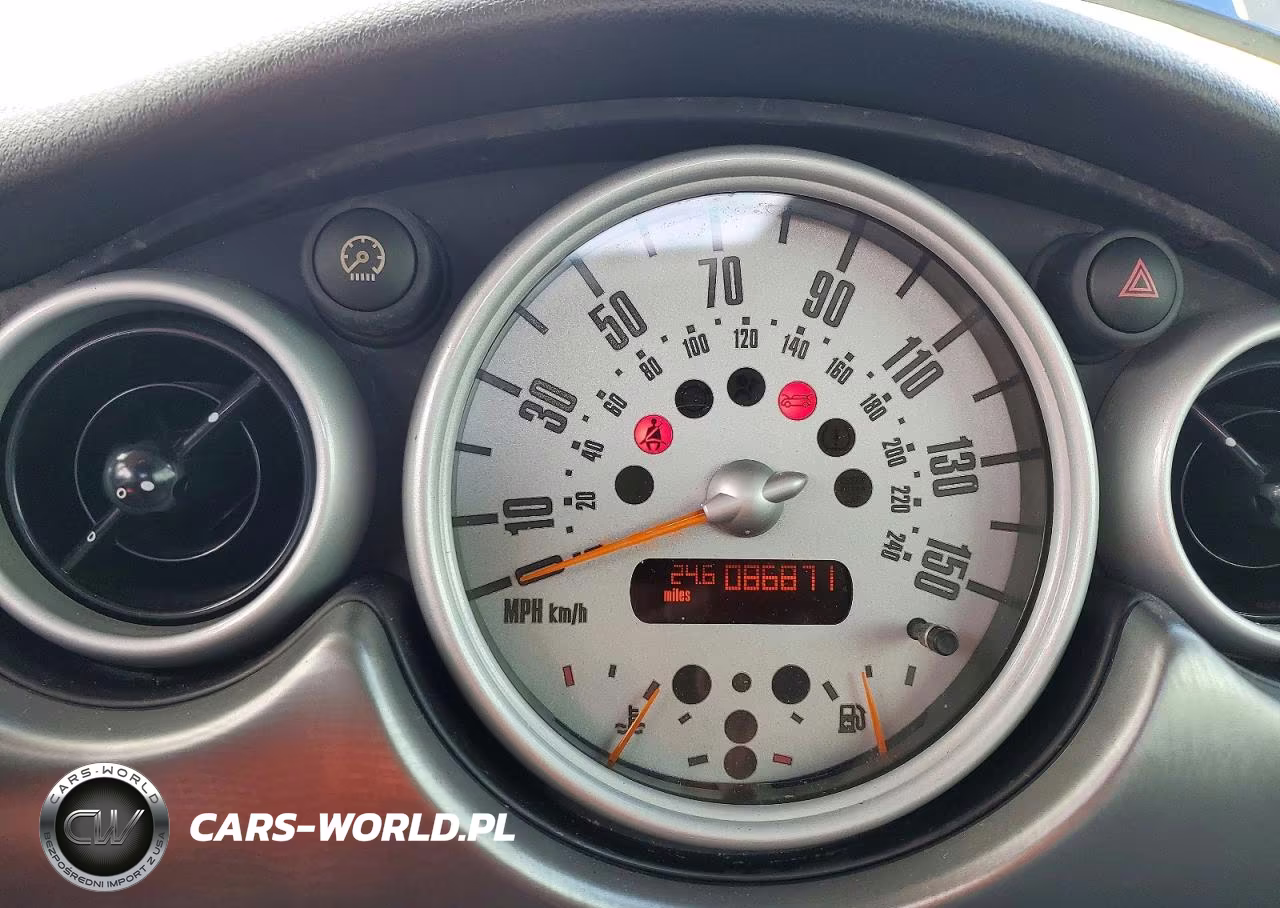 2003 Mini Cooper S VIN:WMWRE33493TD72528 - 9
