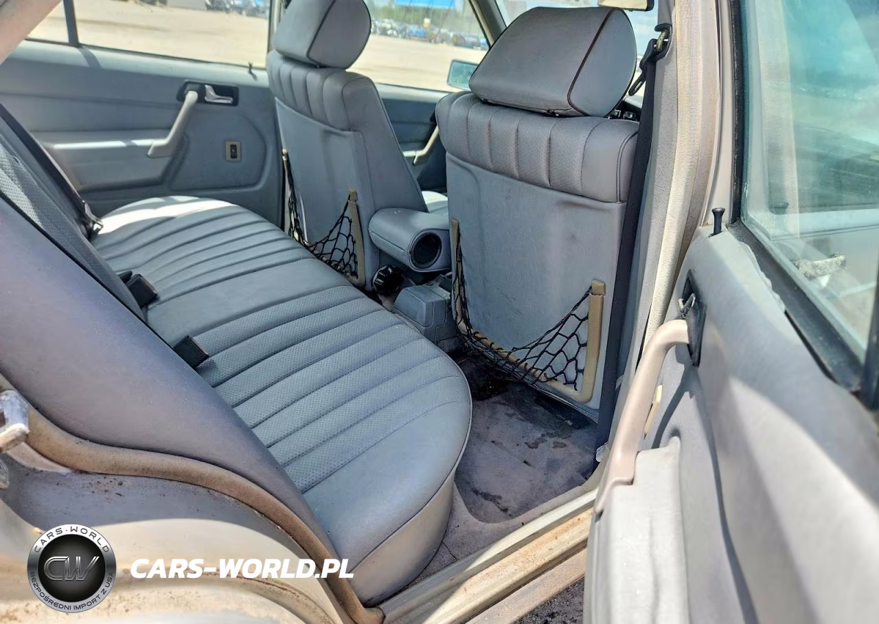 1986 Mercedes-Benz 190 E 2.3 VIN:WDBDA24D5GF222997 - 10