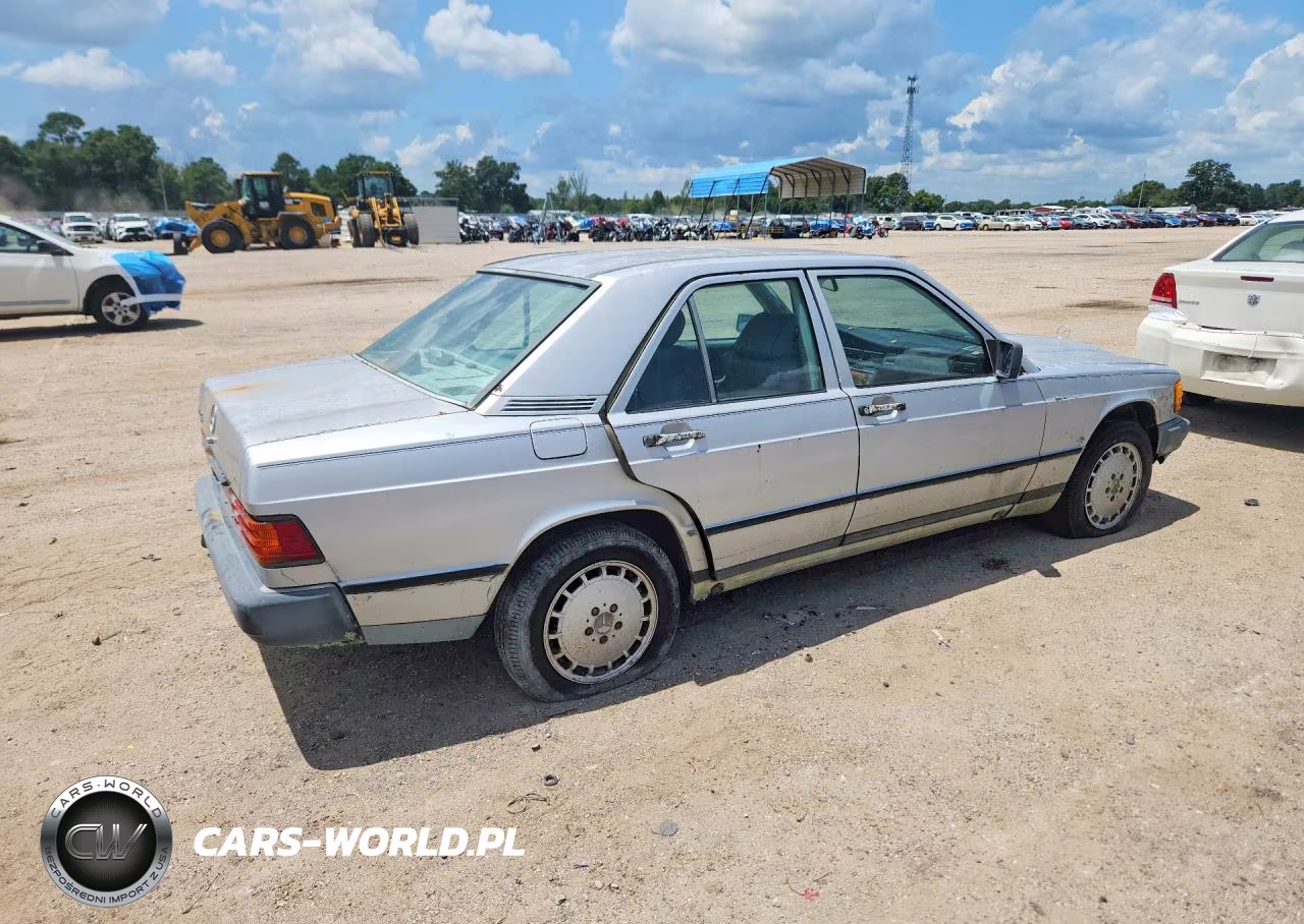 1986 Mercedes-Benz 190 E 2.3 VIN:WDBDA24D5GF222997 - 3