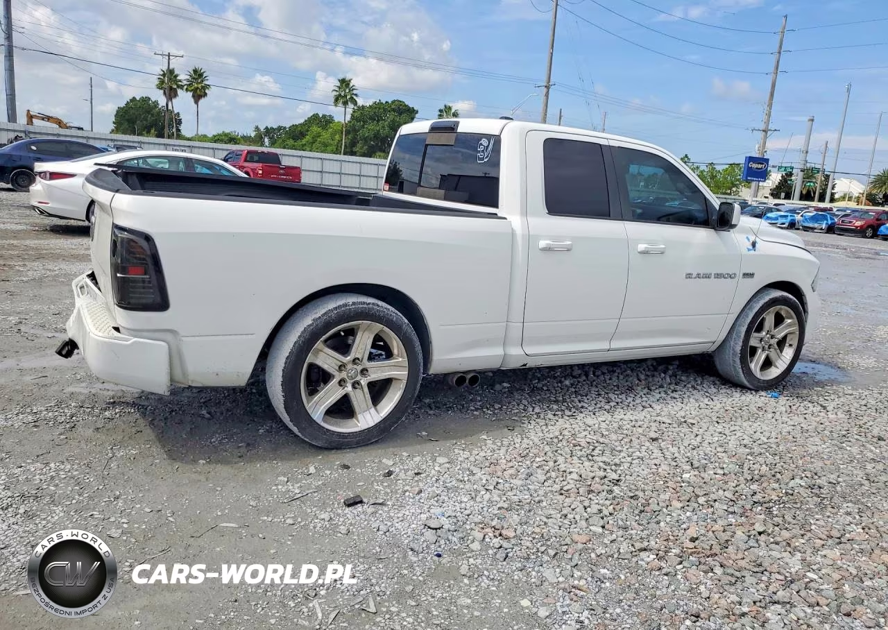 2011 Dodge Ram 1500 VIN:1D7RB1GT5BS530694 - 3