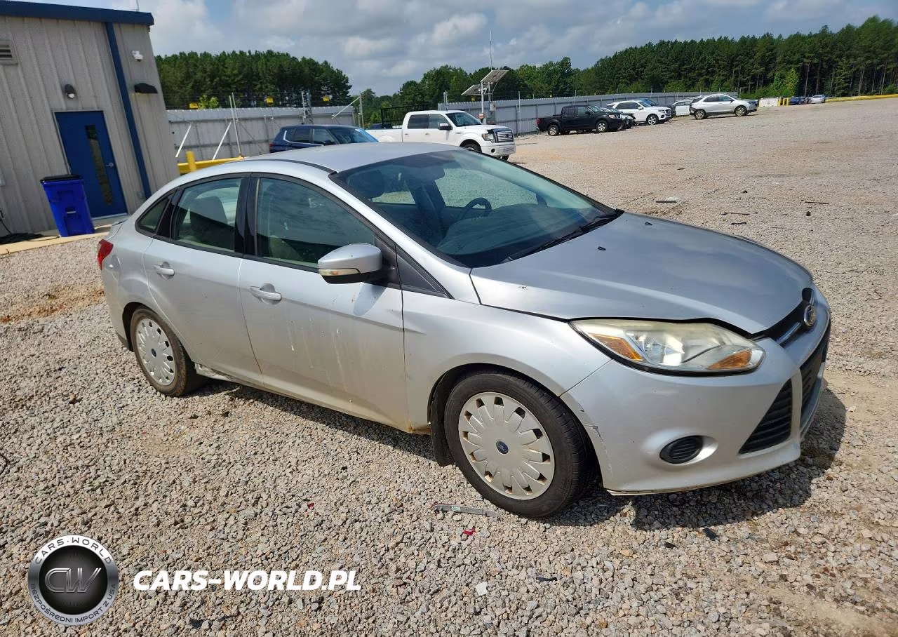 2014 Ford Focus Se VIN:1FADP3F27EL121305 - 4