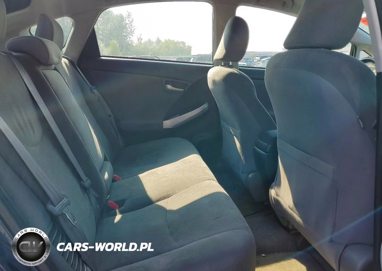 2012 Toyota Prius Two VIN:JTDKN3DU8C1539537 - 11