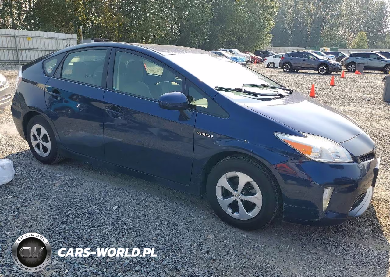2012 Toyota Prius Two VIN:JTDKN3DU8C1539537 - 4
