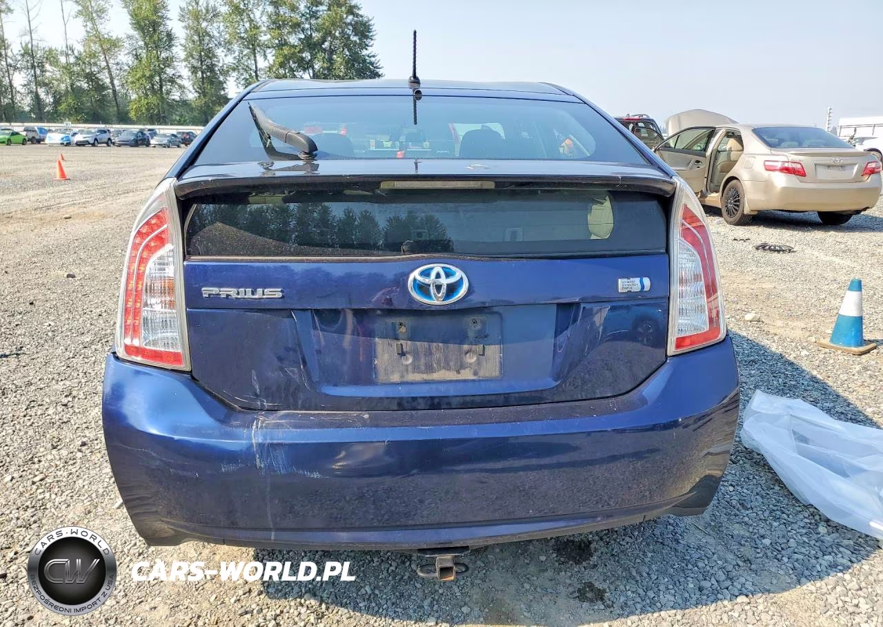 2012 Toyota Prius Two VIN:JTDKN3DU8C1539537 - 6