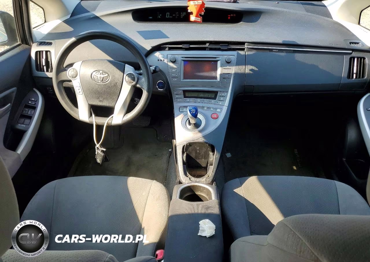 2012 Toyota Prius Two VIN:JTDKN3DU8C1539537 - 8