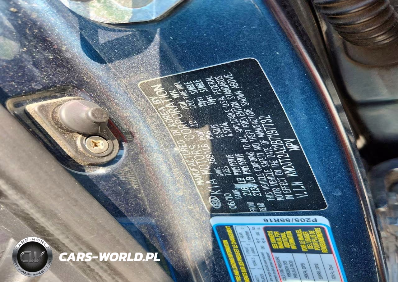 2011 Kia Soul + VIN:KNDJT2A21B7197732 - 12