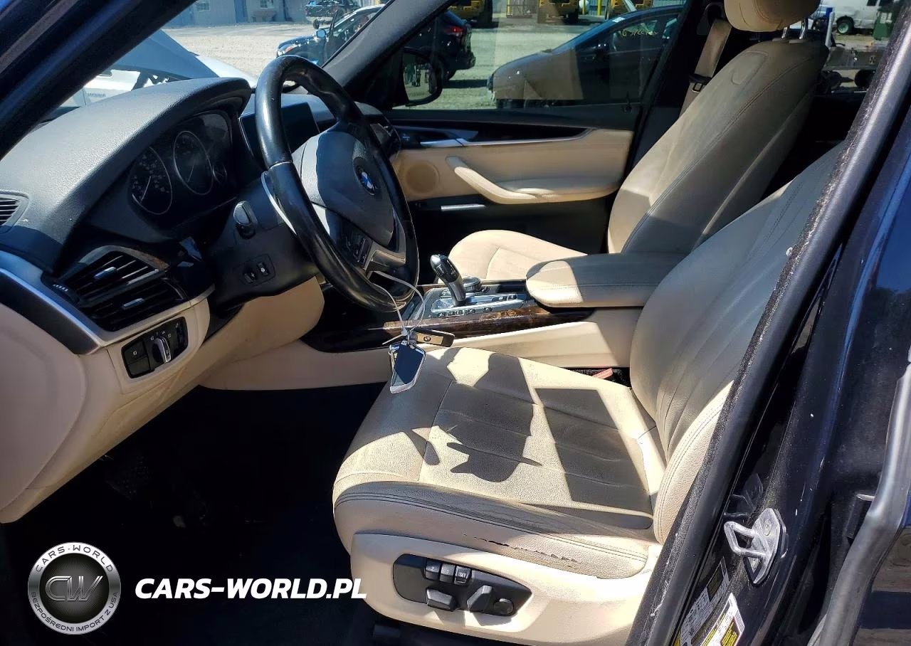 2017 BMW X5 xDrive35I VIN:5UXKR0C3XH0V79352 - 7