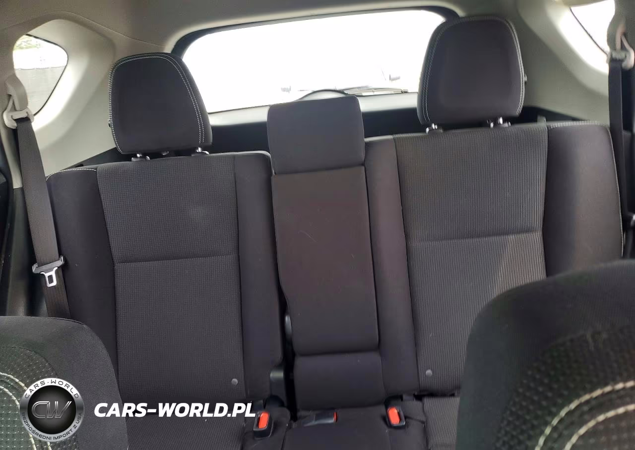 2018 Toyota Rav4 Xle VIN:JTMWFREV2JJ156165 - 10