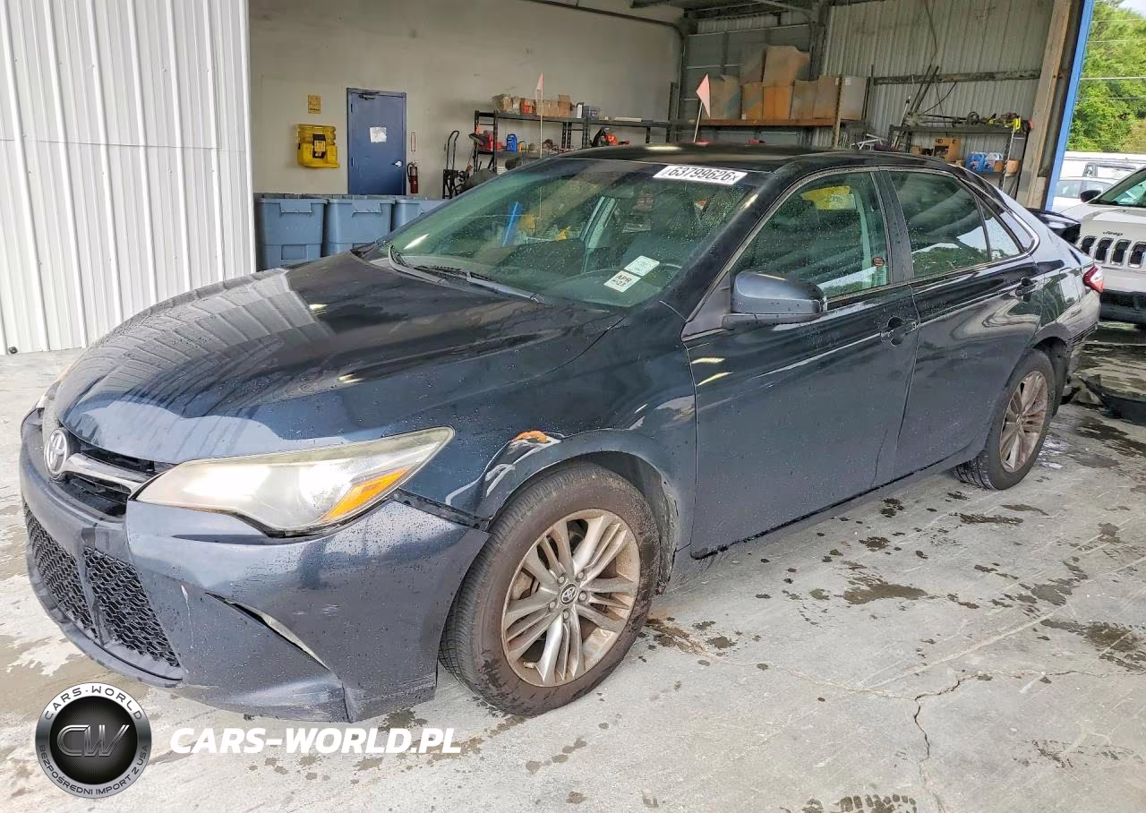 2015 Toyota Camry Se – zdjęcie 1 z 13