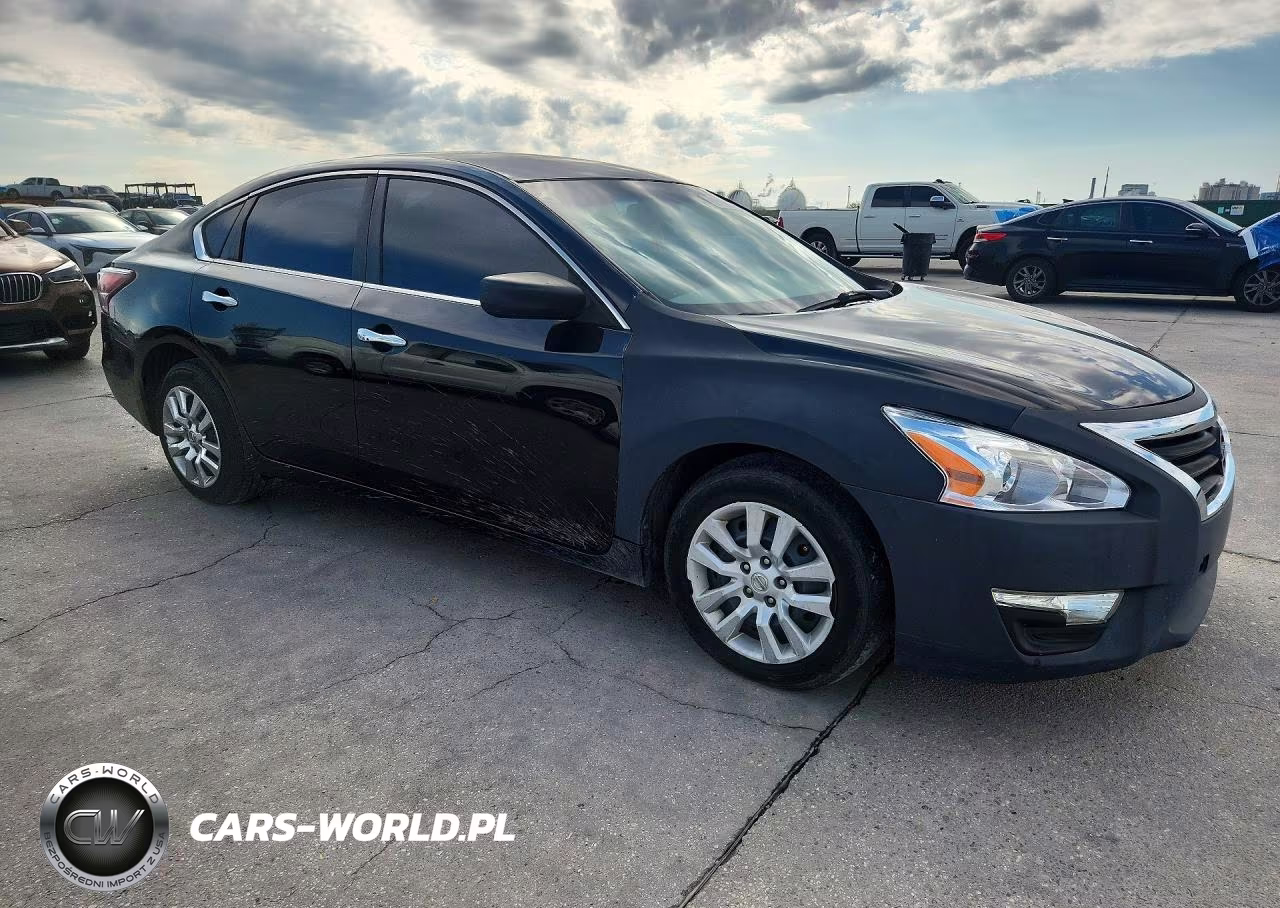 2013 Nissan Altima 2.5 VIN:1N4AL3AP1DN558155 - 4
