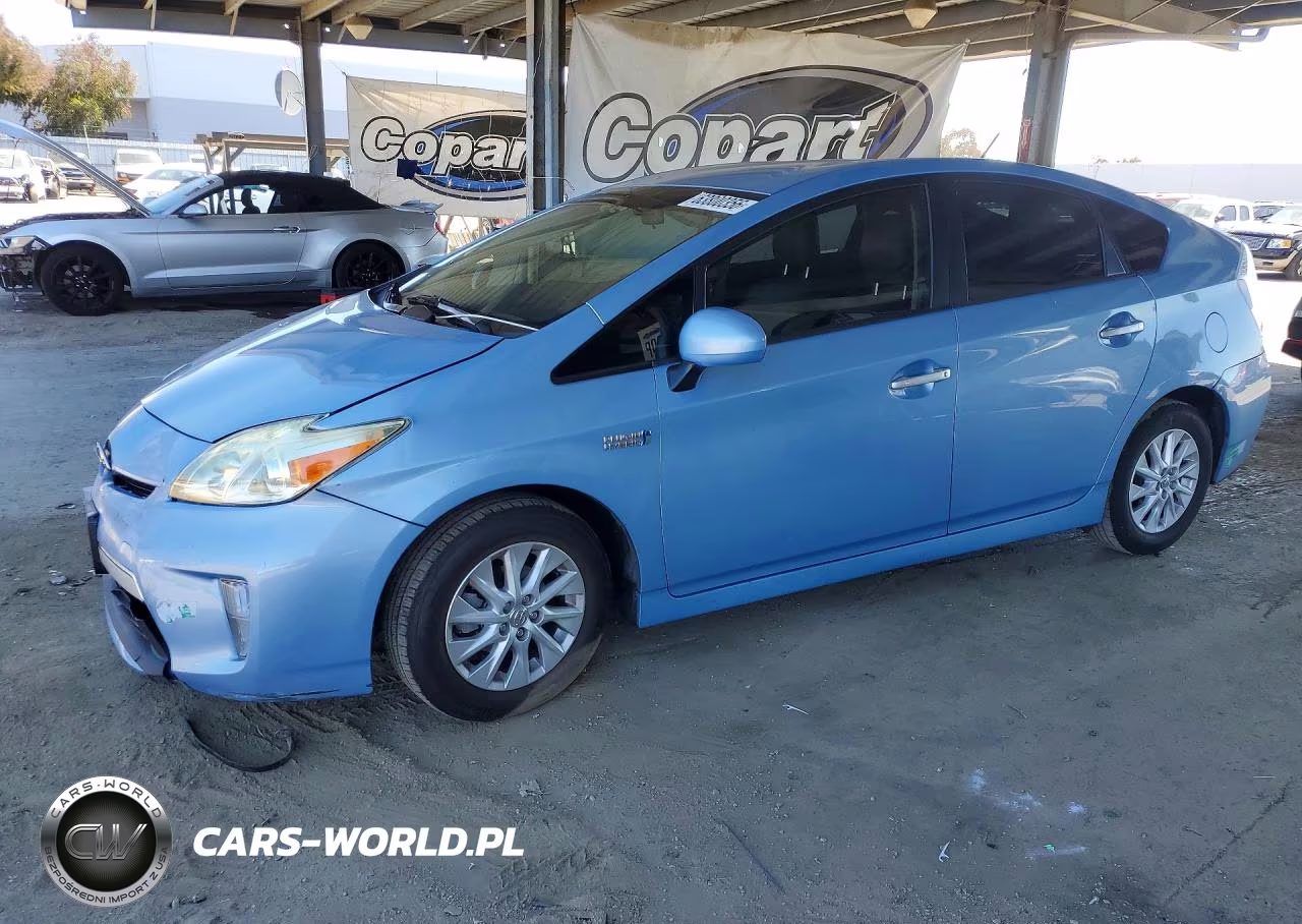 2012 Toyota Prius Plug-In Hybrid Base – zdjęcie 1 z 12