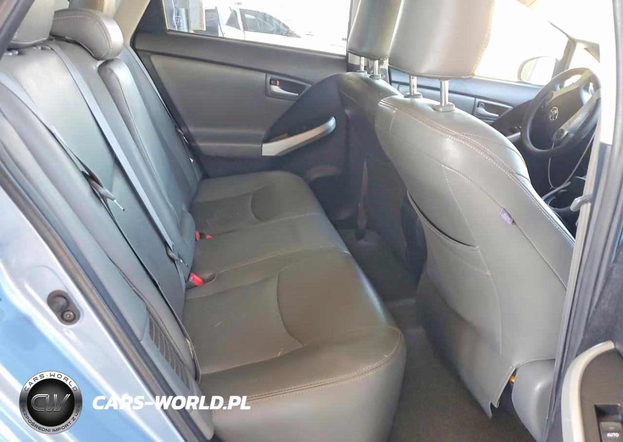 2012 Toyota Prius Plug-In Hybrid Base VIN:JTDKN3DP0C3015328 - 10