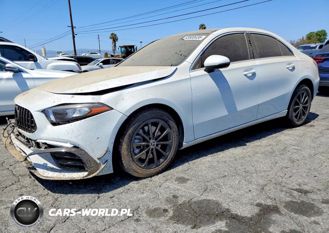 2020 Mercedes-Benz A 220 – zdjęcie 1 z 12