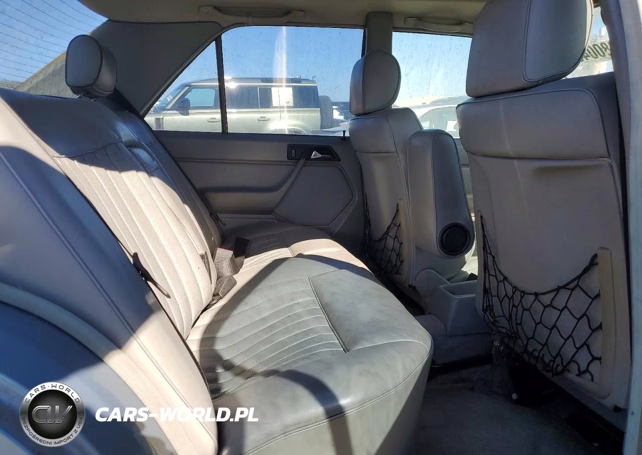 1987 Mercedes-Benz 300 Dt VIN:WDBEB33D7HA274493 - 10