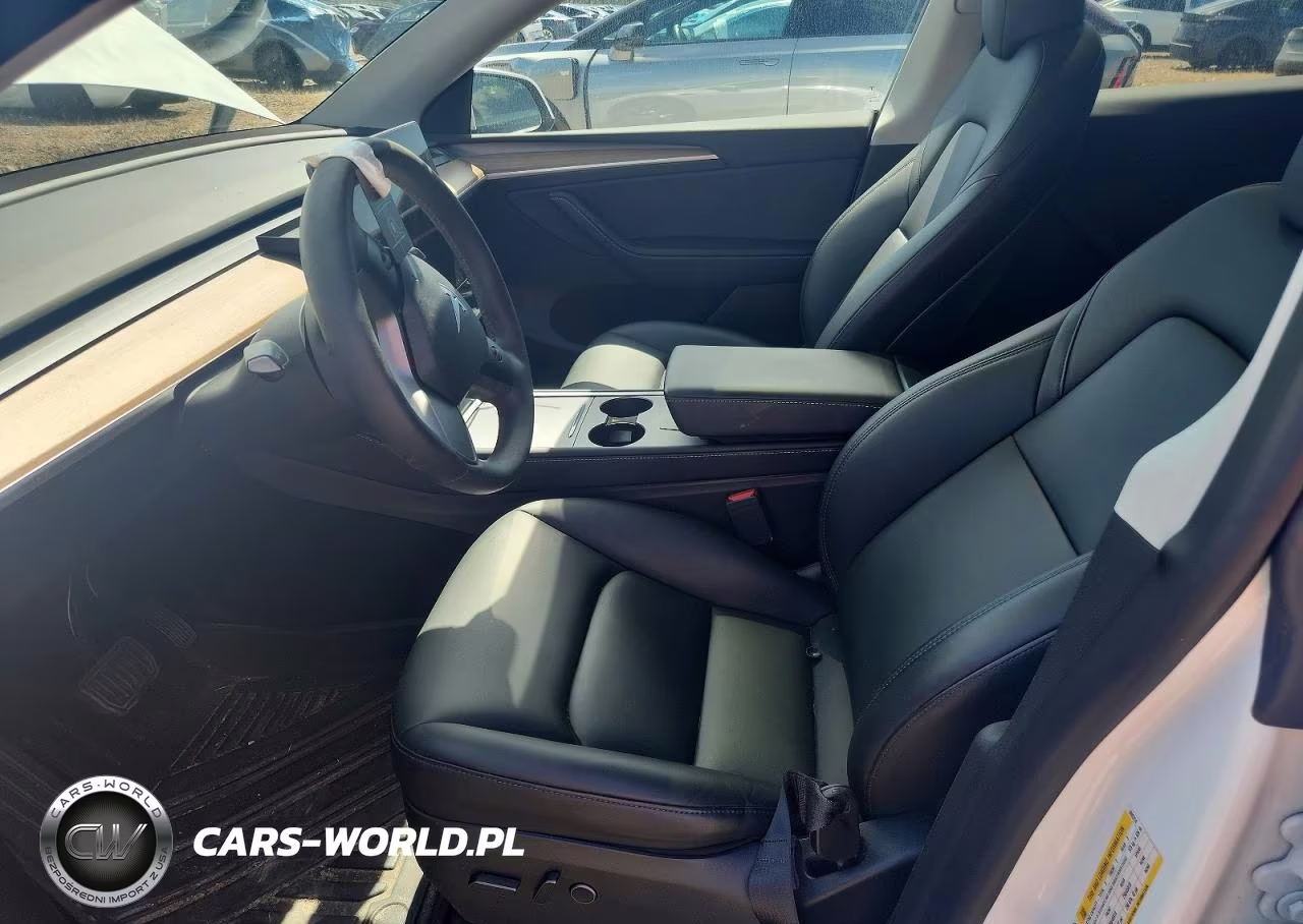 2023 Tesla Model Y VIN:7SAYGDEE9PA096314 - 7