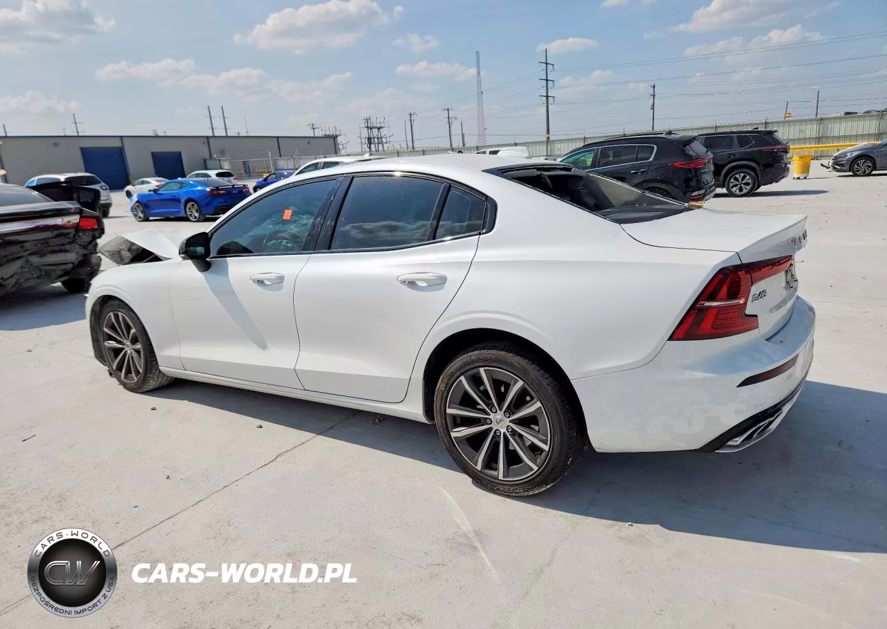 2022 Volvo S60 B5 Momentum VIN:7JRL12TZ2NG173955 - 2