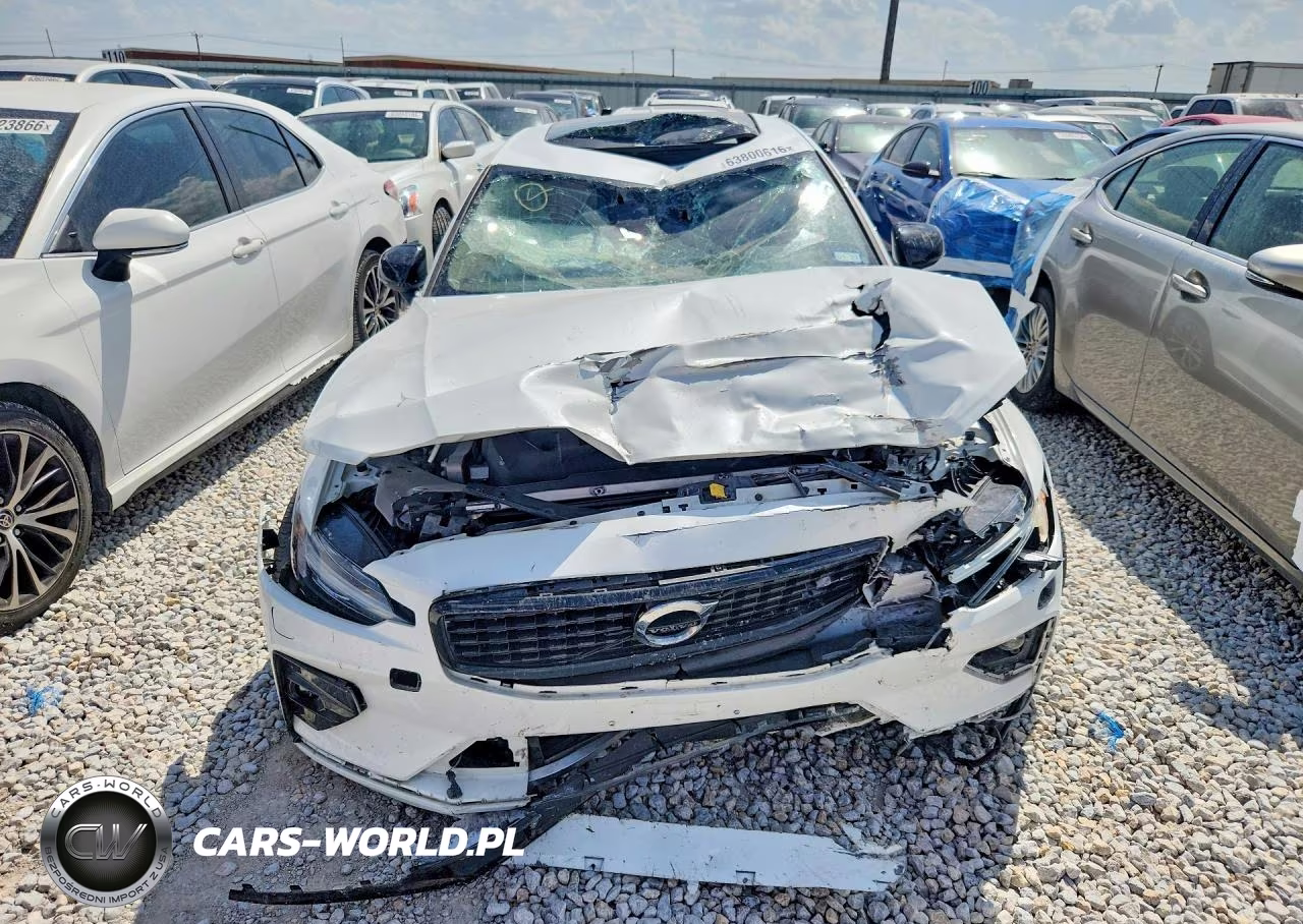 2022 Volvo S60 B5 Momentum VIN:7JRL12TZ2NG173955 - 5
