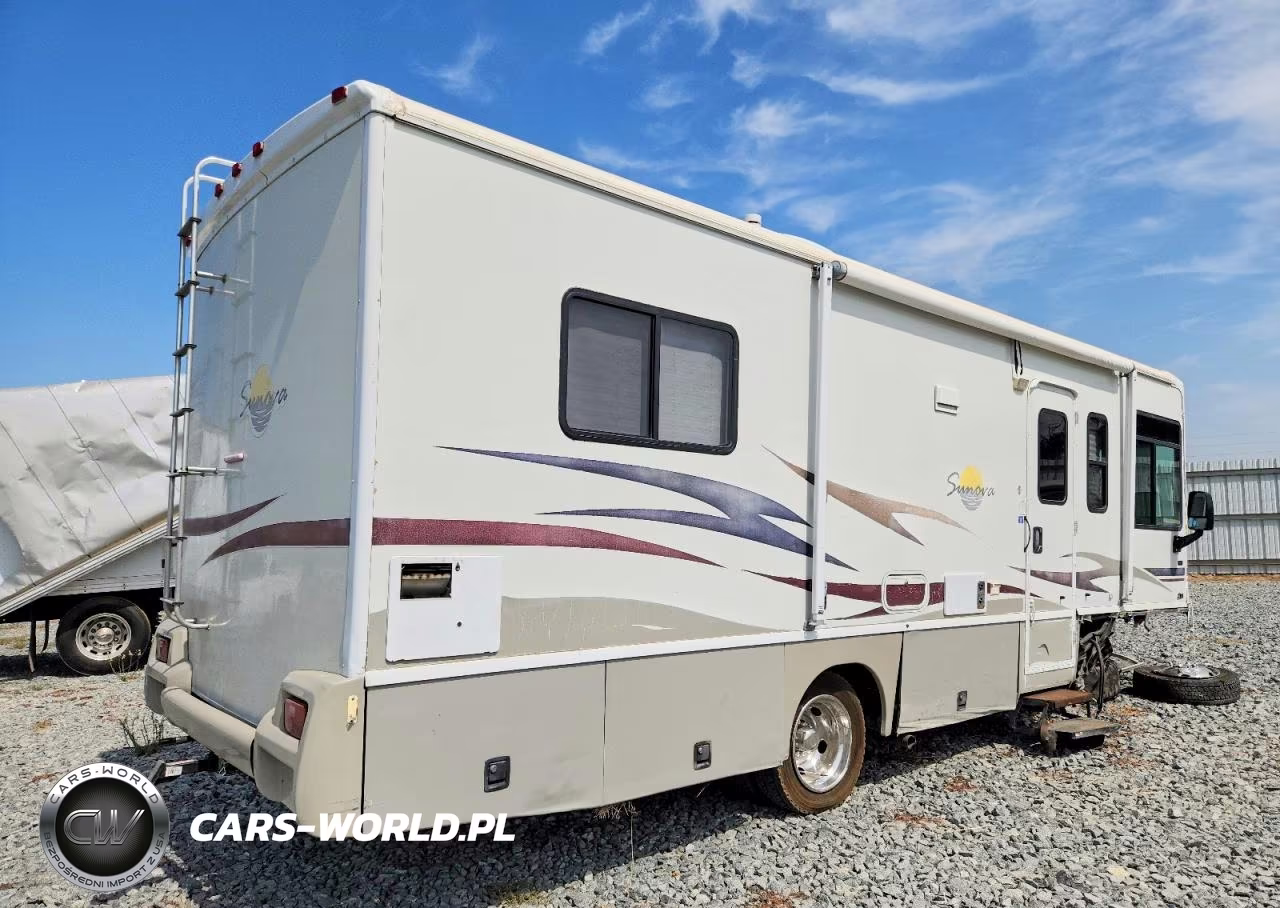 2004 Winnebago Sunova Rv VIN:5B4KP57G643396451 - 4