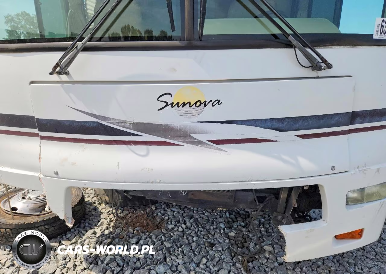 2004 Winnebago Sunova Rv VIN:5B4KP57G643396451 - 7