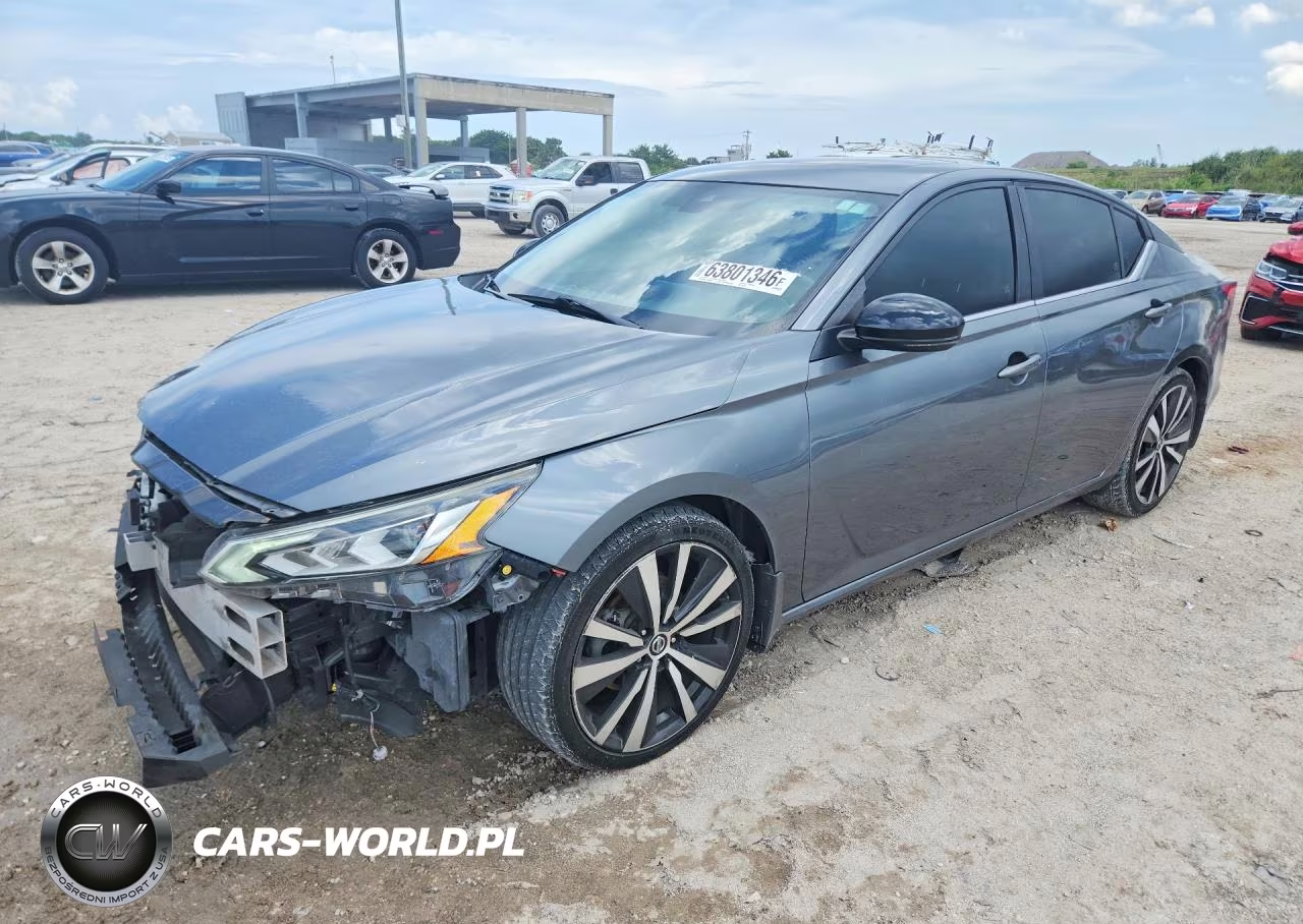 2020 Nissan Altima Sr – zdjęcie 1 z 13